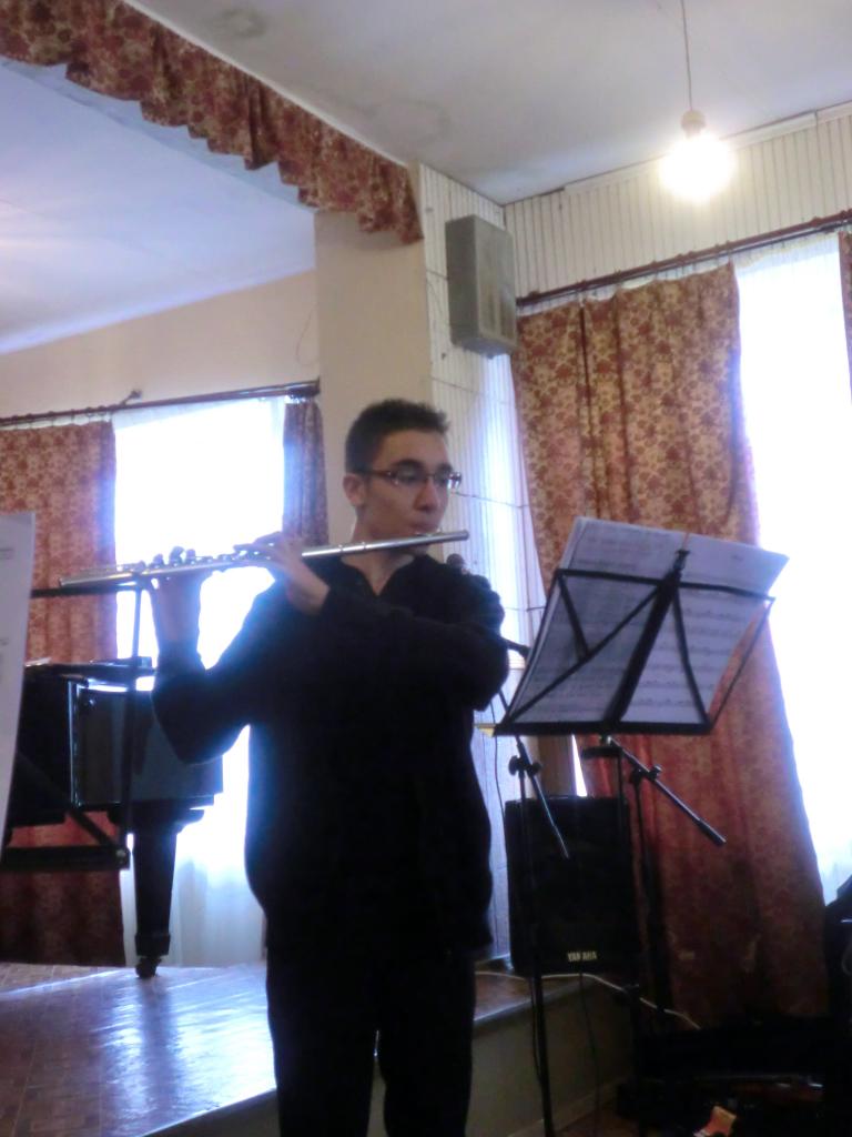 cococoncert1.jpg